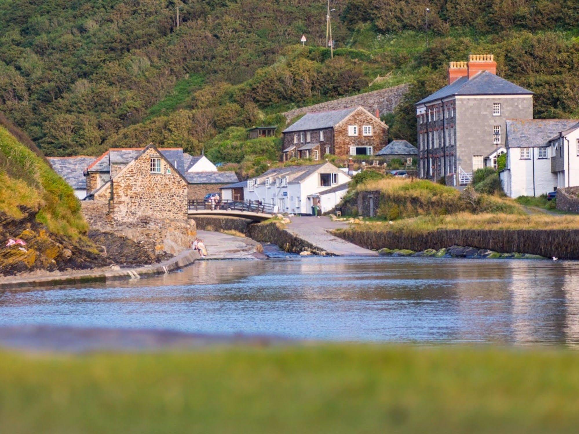 Boscastle House Bed & Breakfast Exterior photo