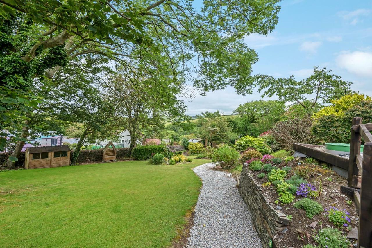 Boscastle House Bed & Breakfast Exterior photo